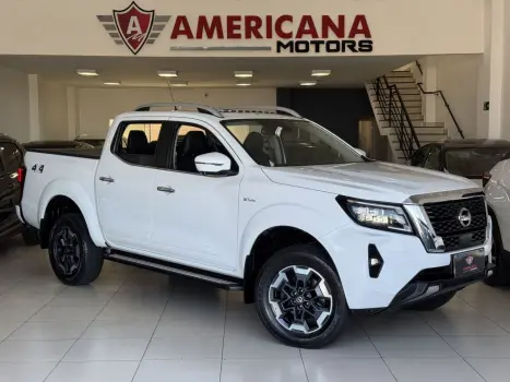 NISSAN Frontier 2.3 16V PLATINUM CABINE DUPLA 4X4 BI-TURBO DIESEL A 5 portas