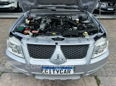 PAJERO TR4 2.0 4X2 16V 140CV FLEX 4P AUTOMÁTICO