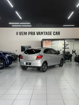 ONIX 1.4 MPFI LTZ 8V