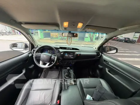 Hilux CD 4x4 2.8 Diesel Mec.