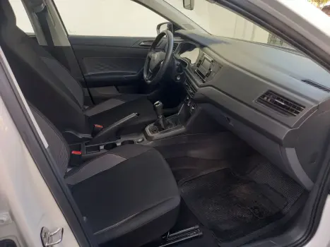 Polo Hatch 1.0 4P MPI TRACK