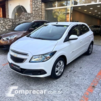CHEVROLET ONIX 1.4 MPFI LT 8V 4 portas