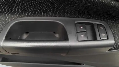 VOYAGE 1.0 12V MPI TOTALFLEX 4P MANUAL