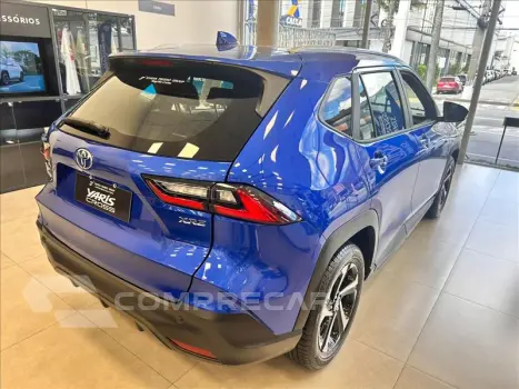 YARIS CROSS 1.5 VVT-I XRE