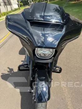 STREET GLIDE ESPECIAL