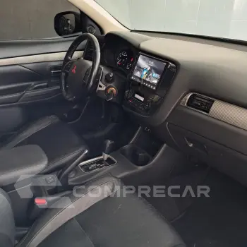 OUTLANDER 2.0 16V 160cv Aut.