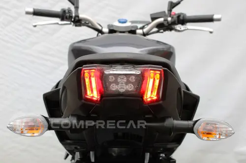 YAMAHA MT-09