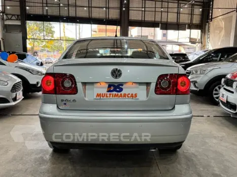 POLO SEDAN - 1.6 MI 8V 4P MANUAL