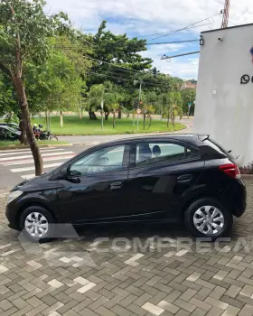 ONIX HATCH LS 1.0 8V FlexPower 5p Mec.