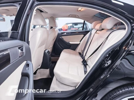 JETTA 2.0 COMFORTLINE FLEX 4P AUT