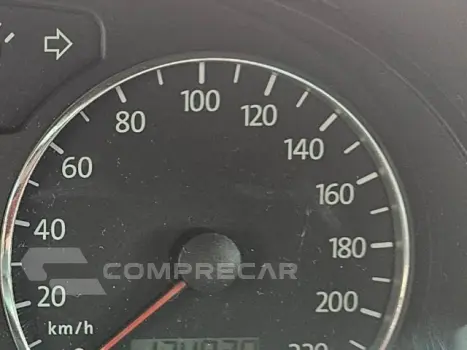 POLO SEDAN - 1.6 MI COMFORTLINE 8V 4P MANUAL