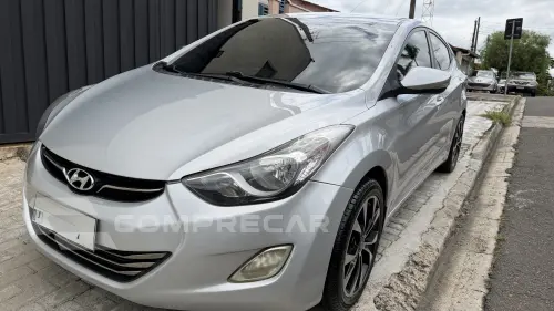 Hyundai ELANTRA 1.8 GLS 16V 4 portas