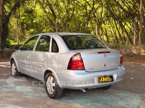 CORSA 1.4 MPFI Premium Sedan 8V