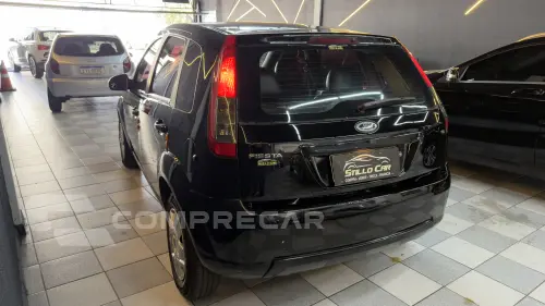 FIESTA 1.6 MPI Class Hatch 8V