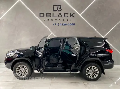 Hilux SW4 SRX 4x4 2.8 TDI 16V Dies. Aut.