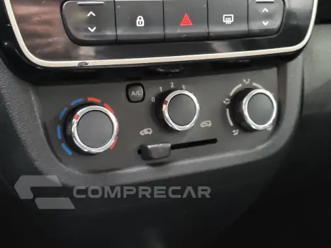 Kwid KWID Intense 1.0 Flex 12V 5p Mec.