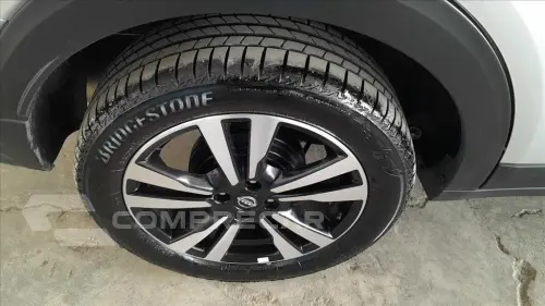KICKS PLAY 1.6 16V FLEXSTART SENSE XTRONIC