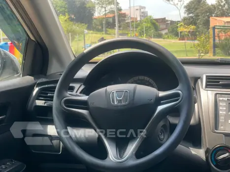 CITY 1.5 LX Sedan 16V