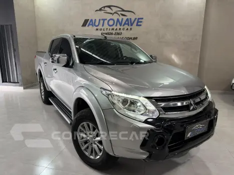 L 200 Triton 2.4 16V SPORT HPE 4X4 CABINE DUPLA TURBO DIESEL