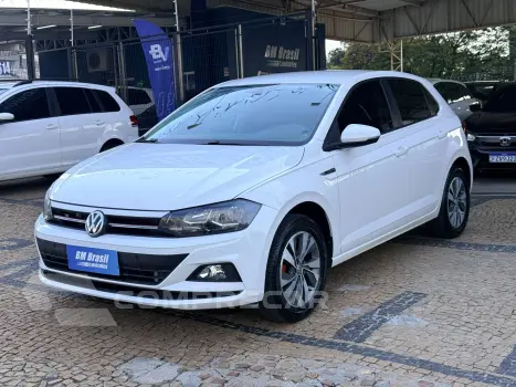 Volkswagen POLO 1.0 200 TSI Comfortline 4 portas