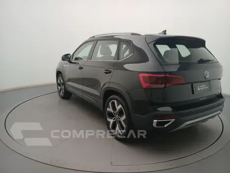 TAOS 1.4 250 TSI TOTAL FLEX HIGHLINE AUTOMÁTICO
