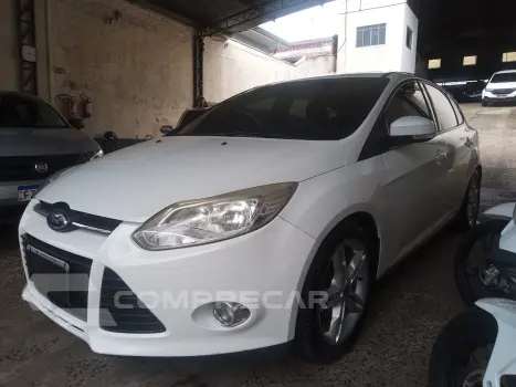 FORD FOCUS 2.0 SE Hatch 16V Auto 4 portas