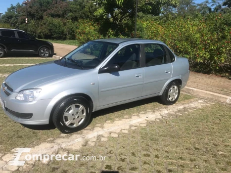 CORSA 1.0 MPFI Classic Sedan 8V
