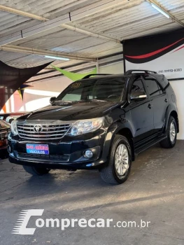 Toyota Hilux SW4 SR 4x2 2.7/ 2.7 Flex 16V Aut. 4 portas
