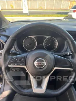KICKS SV CVT