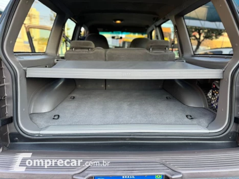 EXPLORER 4.0 XLT 4X4 V6