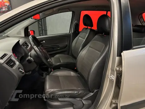 Space Cross 1.6 Mi 8V Flex 4P Manual