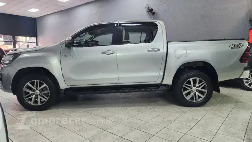Hilux CD SRV 4x4 2.8 TDI Diesel Aut.