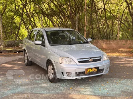 CORSA 1.4 MPFI Premium Sedan 8V