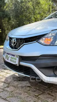 ETIOS 1.5 PLATINUM SEDAN 16V FLEX 4P AUTOMÁTICO