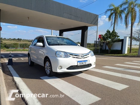 Toyota ETIOS 1.5 XLS 16V 4 portas