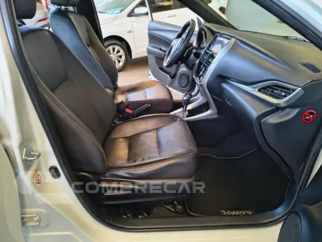 YARIS HB XLS15 AT