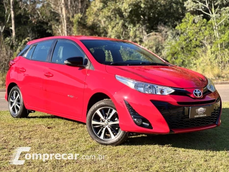 Toyota Yaris 1.5 XS CVT (Flex) 4 portas