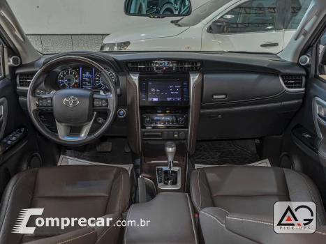 HILUX SW4 2.7 SRV 7 Lugares 4X2 16V