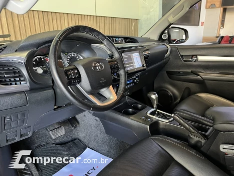 HILUX 2.8 D-4D TURBO DIESEL CD SRX 4X4 AUTOMÁTICO