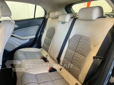 GLA 200 1.6 CGI STYLE 7G-DCT MERCEDES-BENZ