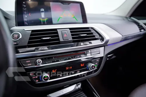 X3 XDRIVE 20i 2.0/X-Line Bi-TB Flex Aut.