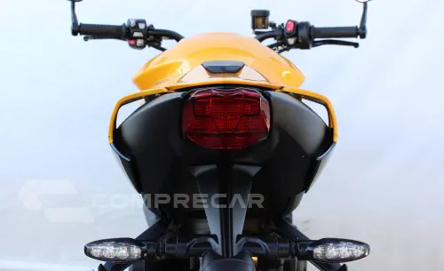 TRIUMPH STREET TRIPLE RS ABS