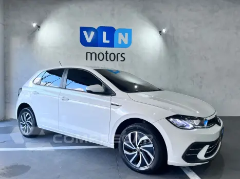 Volkswagen POLO 1.0 200 TSI Highline 4 portas