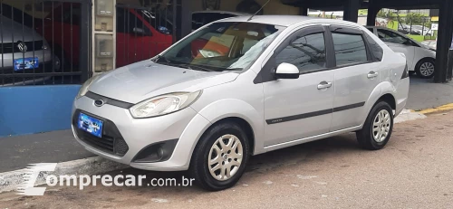 FORD FIESTA 1.6 MPI Class Sedan 8V 4 portas