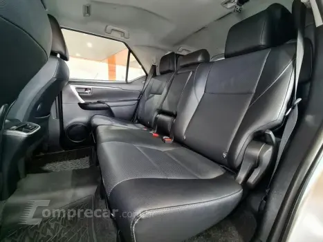 HILUX SW4 2.8 SRX 4X4 7 LUGARES 16V TURBO INTERCOOLER DIESEL