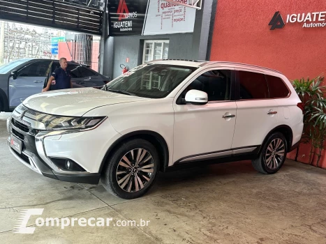 Mitsubishi OUTLANDER 2.2 MIVEC DI-D DIESEL HPE-S AWD AUTOMÁTICO 4 portas