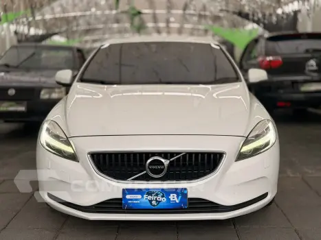 V40 2.0 T4 Momentum
