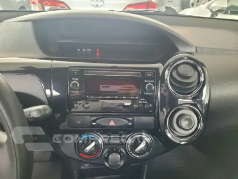 ETIOS HATCH - 1.5 X PLUS 16V 4P AUTOMÁTICO