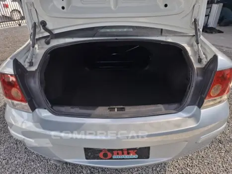 VECTRA SEDAN - 2.0 MPFI EXPRESSION 8V 140CV 4P MANUAL