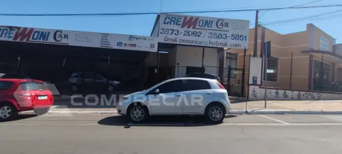 Fiat Punto atrctive 1.4 4 portas